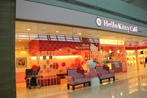 Themed spots like this Hello Kitty Cafe entertain the kids in all passengers. There is a Charlie Brown Cafe nearby, too.