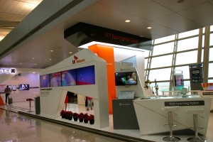 SK Telecom demonstrates technology at Incheon International Airport.