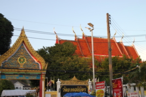 There are temples to see in Phuket, too, like this one glimpsed quickly on my visit.